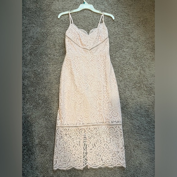 NWT express blush lace dress size xs - Picture 1 of 2